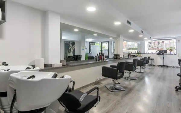 Área de estética y cabinas de tratamiento